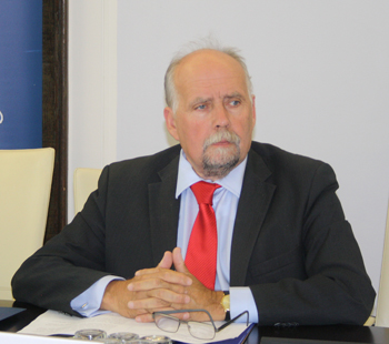 Senator Andrzej Person – przewodniczący Komisji Spraw Emigracji i Łączności z Polakami za Granicą
